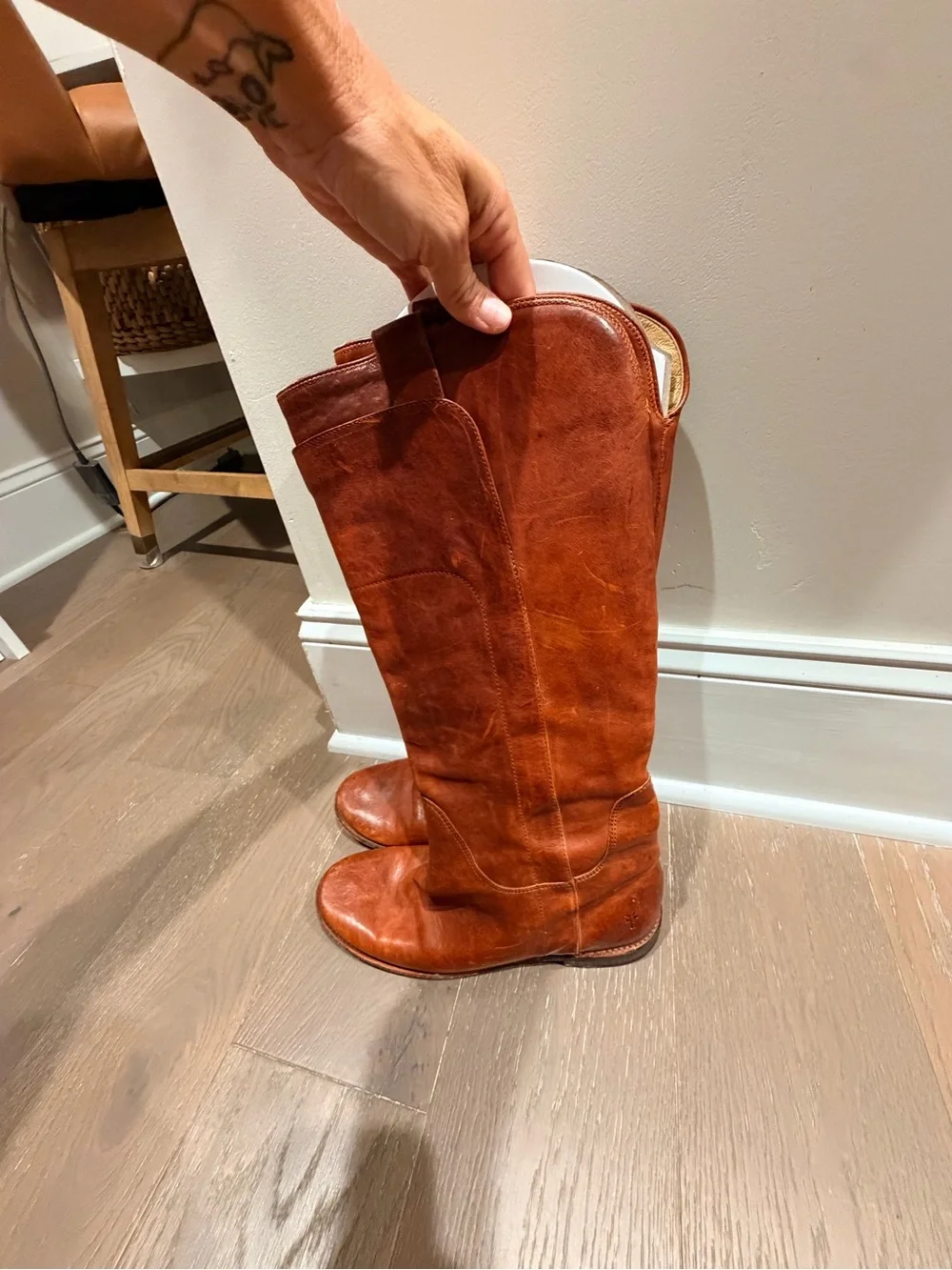 Frye Women's riding boots Cognac Brown 8m
